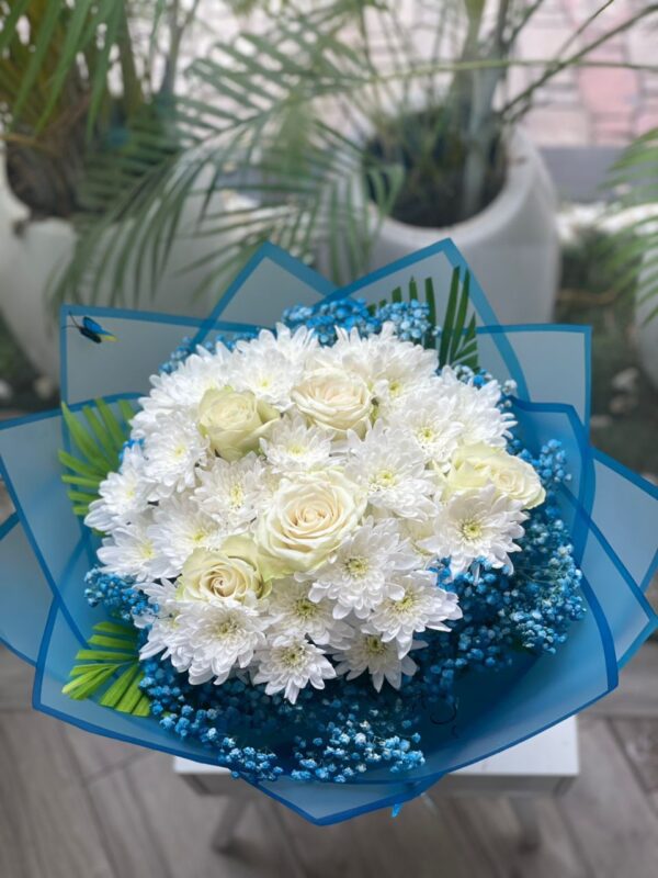 Man-Bouquet: White Hot for Valentine's