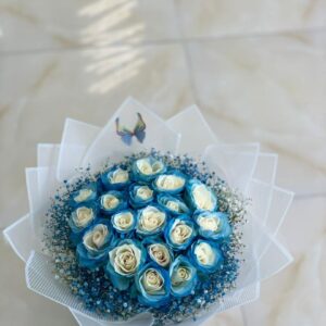 Enchanted Blue Sky Rose Bouquet: Custom Two-Tone Roses with Baby's Breath