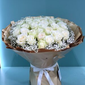 The Golden Opal Luxury White Rose Bouquet