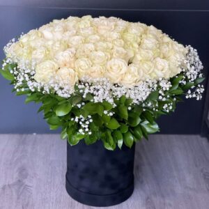 The Noir Crown 50 White Roses Luxury Hatbox