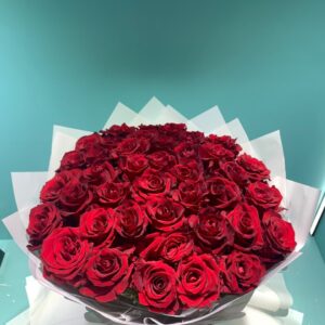 The Scarlet Majestic Grand Red Rose Bouquet & Scroll Set
